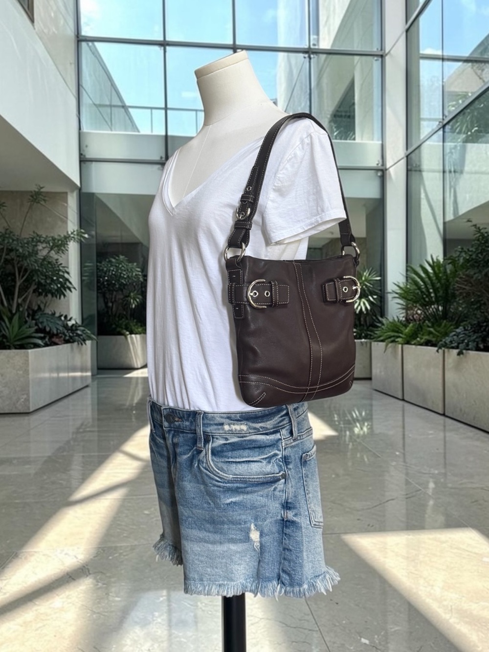 Authentic Coach Vintage Soho Dark Brown Leather Y2K Shoulder Bag! EUC!! - Picture 11 of 11